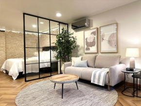 Studio Malaga, Malaga